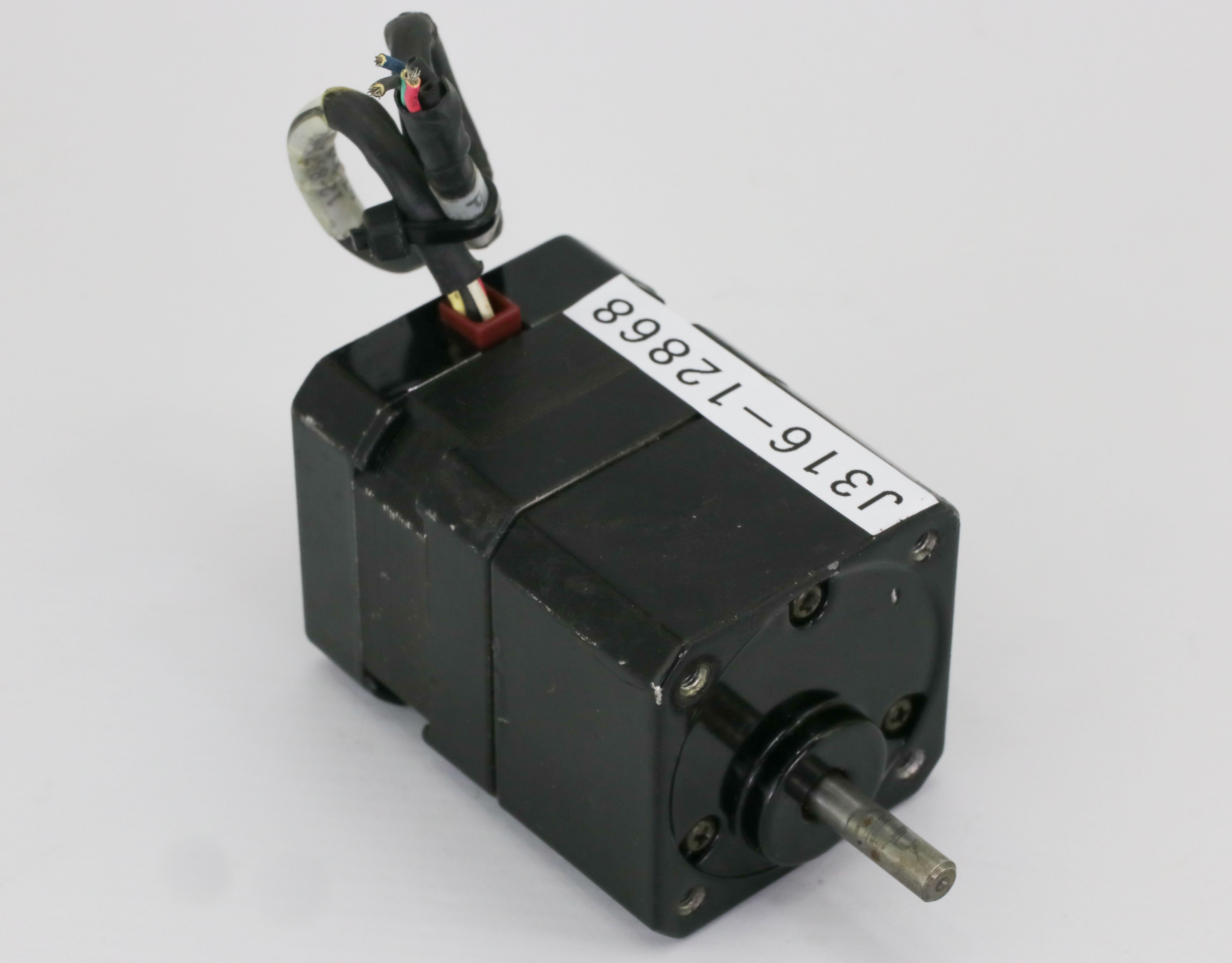 12868 VEXTA 2-PHASE STEPPING MOTOR, 0.1°/STEP, 4VDC, 0.6A PX243G01